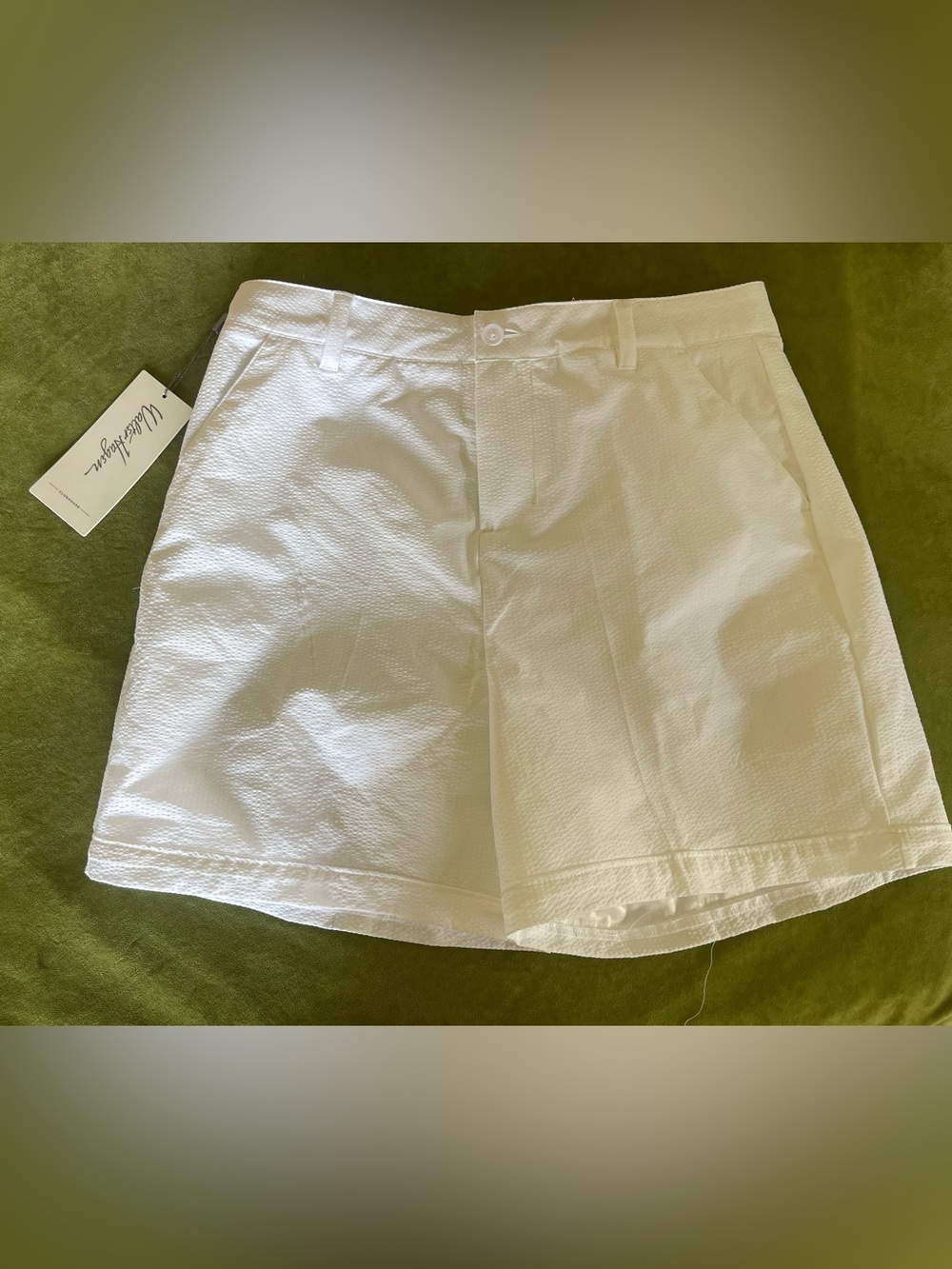 Walter Hagen White Flat-Front Women’s tradition Golf 5” inseam Shorts